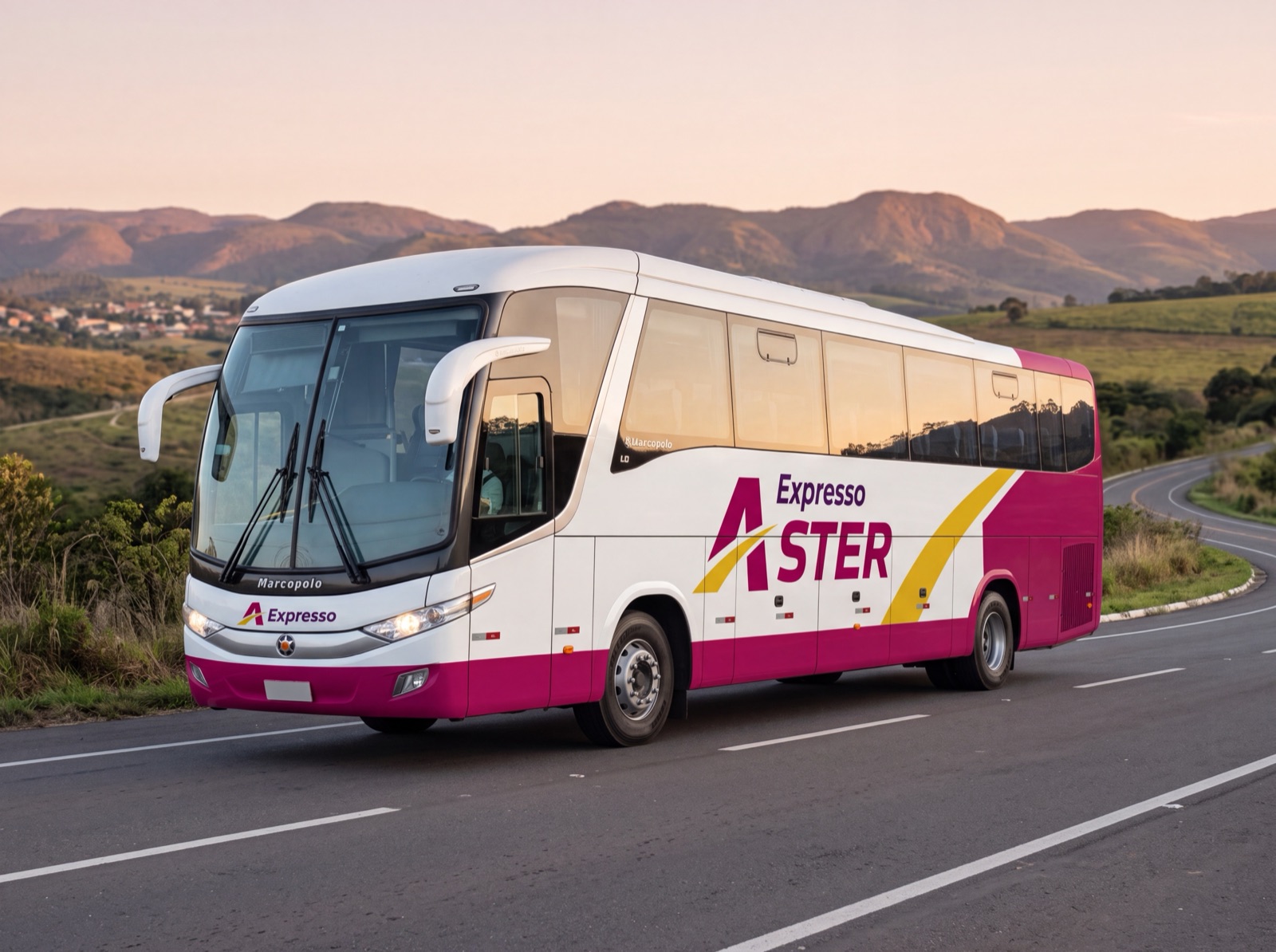 Ônibus do Expresso Aster na estrada rumo ao interior
